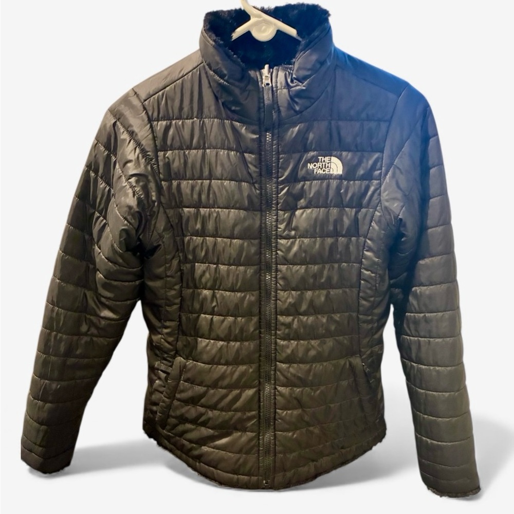 The North Face Girl’s Black Puffer Jacket (Reversible)